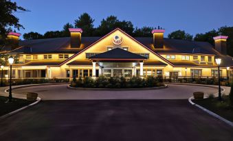 Chateau Merrimack Resort & Spa