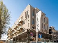 L'Hotel Hôtels à : Rimini