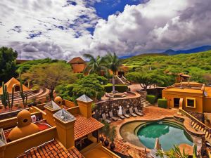 Hostal de la Luz - Spa Holistic Resort