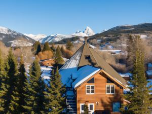 Teton Teepee Lodge