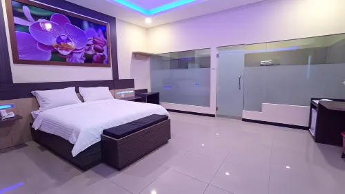 Hotel Solaris Hotel a Warureja