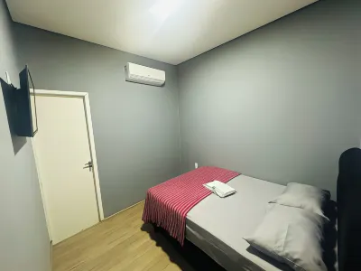 On Hostel Premium Com Traslado e Cafe فنادق في 