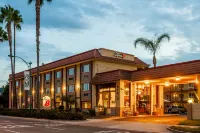 Super 8 by Wyndham Anaheim/Disneyland Drive Hotels near Fantasyland