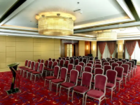 Landmark Grand Hotel