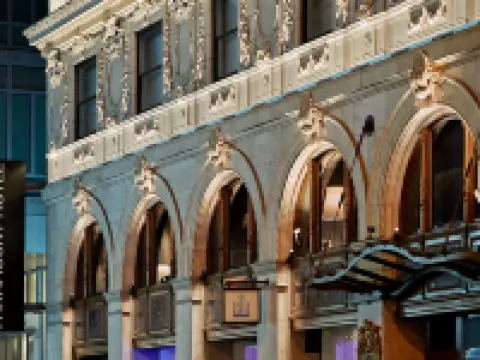 พาราเมาท์ ไทม์สแควร์ – อะ เจเนอเรเตอร์ โฮเทล โรงแรมใกล้พิพิธภัณฑ์ทางทะเล อากาศ และอวกาศ อินเทรพิด