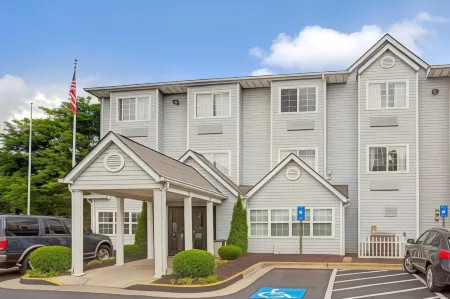 Microtel Inn & Suites by Wyndham Atlanta Airport