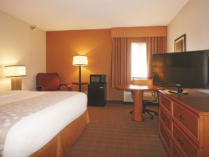 La Quinta Inn by Wyndham Kansas City North