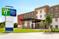 Holiday Inn Express & Suites Dayton East - Beavercreek Hotels near Puzzles Plus