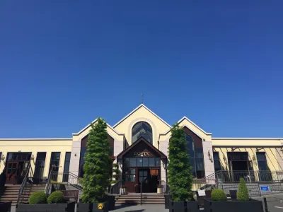 Four Seasons Hotel & Leisure Club Các khách sạn ở Monaghan