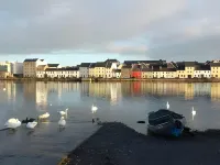 Kinlay Hostel Eyre Square