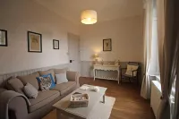 Au Fil du Temps Hotels in Châlus