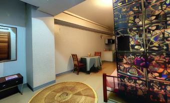 Budget Backpackers Transient House Near Naia by RedDoorz
