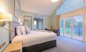 Killeen Castle Golf Resort & Lodges