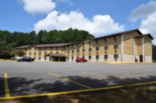 Super 8 by Wyndham Homewood Birmingham Area