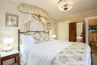 Mill Rose Inn Hotel dekat Venice Beach in Half Moon Bay
