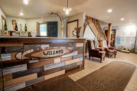 Open Hearth Lodge - parking