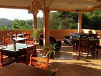Kandy View Hotel - プライペートプール