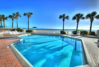 Bahama House - Daytona Beach Shores - parking