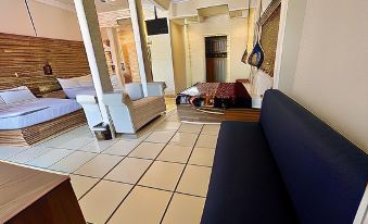 Hotel V