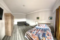 Hostel Penedes