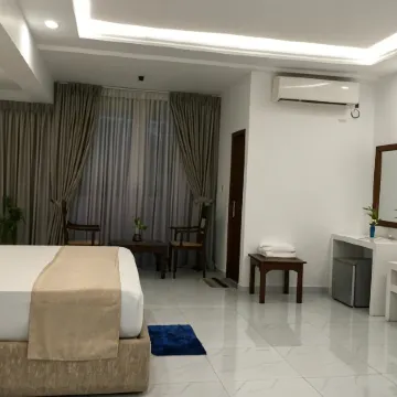 Lavinia Bay Beach Hotel