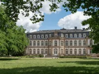 Holiday Inn Express Offenbach Hotels near Lidl