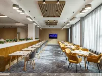 B1 City Hotel Hotels near Akademik Stadium