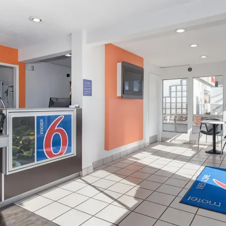 Motel 6 Hayward, CA- Silicon Valley Gateway