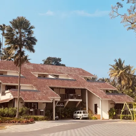 Holidays Garden Resort
