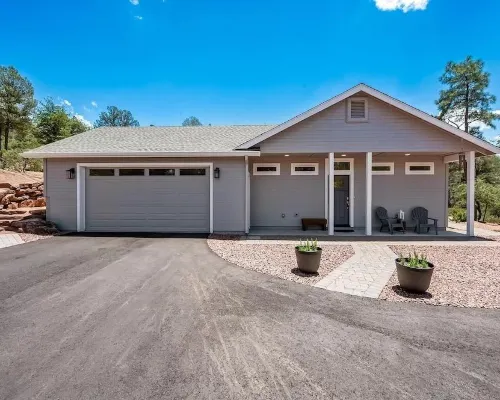 2 bedroom modern home in a private neighborhood10% weekly/15% monthly discount ペイソンのホテル