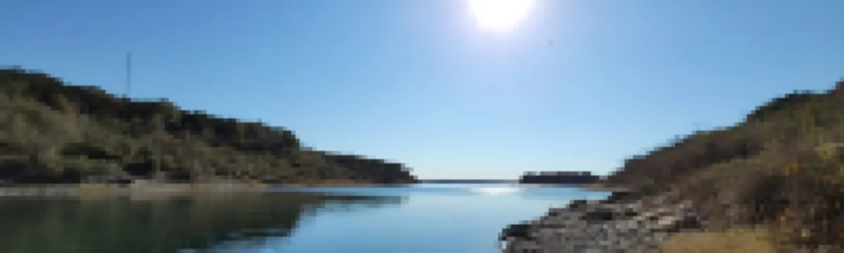 Lake Access - Private Pool - 2 Acres Retreat