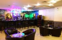 Larsa Hotel