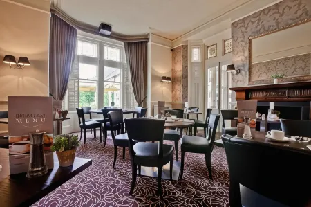 Pontlands Park Hotel