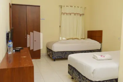 Al-Ghani Syariah Mitra RedDoorz Hotel dekat Kampus 3 Universitas Negeri Padang