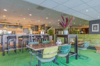 Amrâth Airport Hotel Rotterdam Отели в г. Роттердам