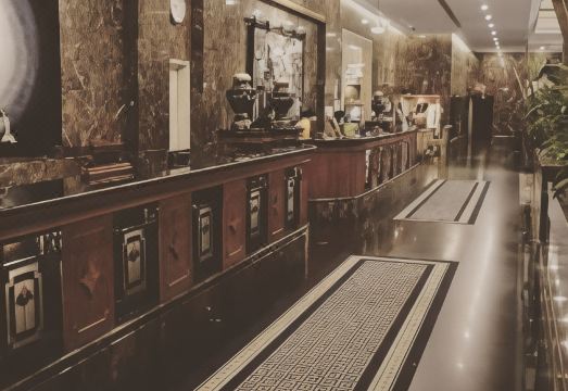 메르데카 팰리스 호텔 & 스위트