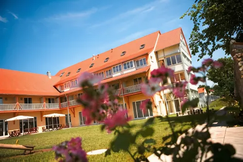 Jufa Hotel Nördlingen Hotels in Unterschneidheim
