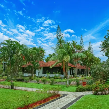 Paradise Heritage Resort