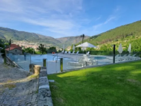 曼泰加什因娜酒店