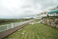 Jeju the Ocean Hill Pension