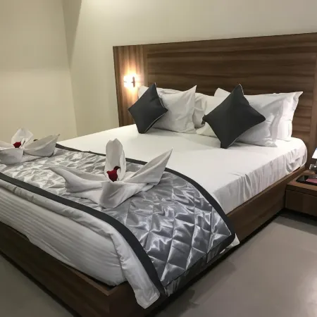 Kyriad Hotel Solapur by Othpl