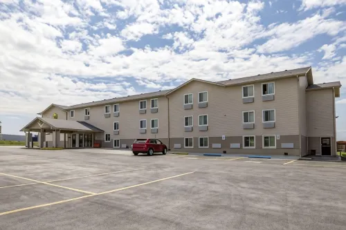 The Inn&Suites SW Omaha Hotels in Millard