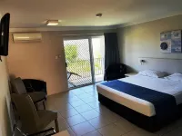 Cardwell Beachcomber Motel & Tourist Park