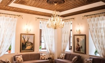 Hotel Argjiro