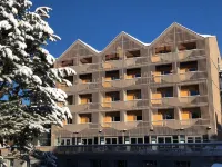 The People - les 2 Alpes Hotels in Isere