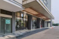RedLiving Apartemen Jakarta Living Star - BoboRooms Hotel dekat Masjid Pemuda PP-PON Cibubur