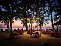 Eco Lanta Hideaway Beach Resort