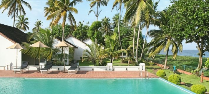 Abad Whispering Palms Hotels in Kottayam