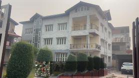 The Khayabaan - Luxurious Home Stay Away from Home