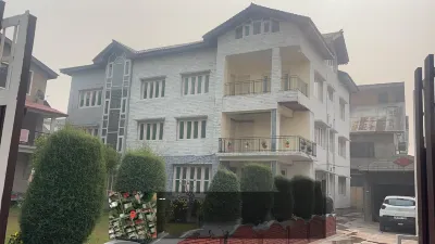 The Khayabaan - Luxurious Home Stay Away from Home